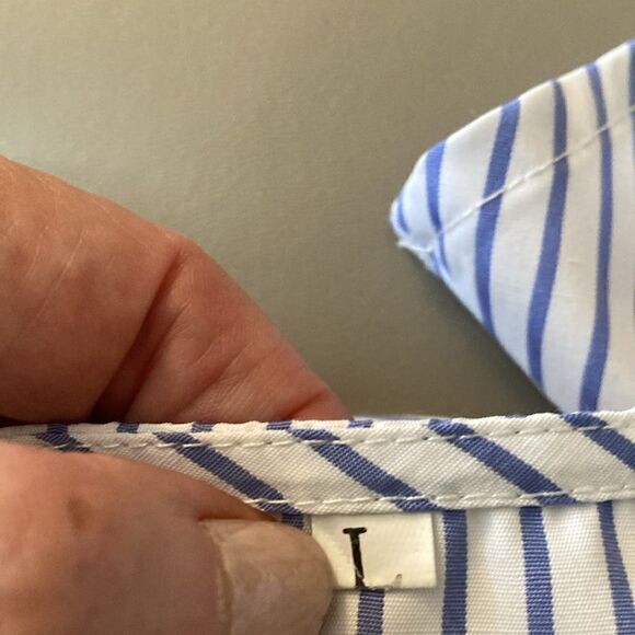 Cold Shoulder Womans’ Striped Blouse with Button front and Tie at Waist. Size L. - Picture 7 of 8